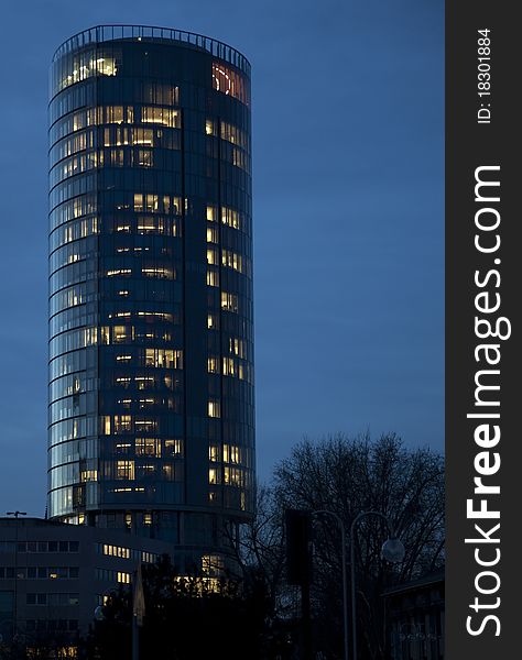 The Cologne LVR-tower in the evening light from the side