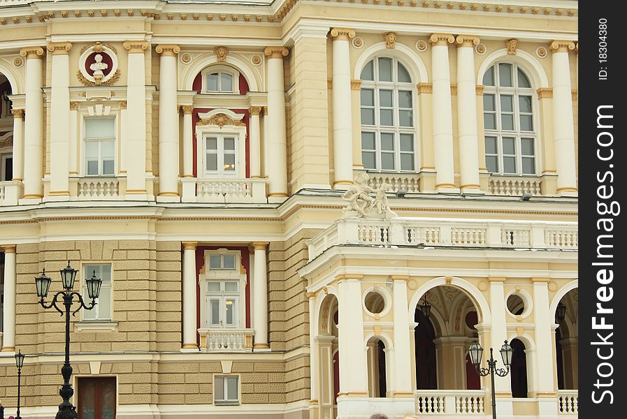 Lateral arch of the Odessa opera theater with lanterns