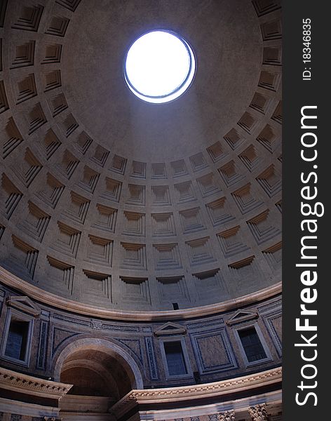 Internal view of Pantheon, Rome looking towards roof opening. Internal view of Pantheon, Rome looking towards roof opening.