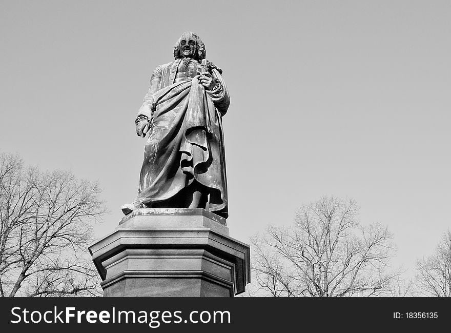 A statue of Carl von Linné in humlegården in Stockholm. A statue of Carl von Linné in humlegården in Stockholm