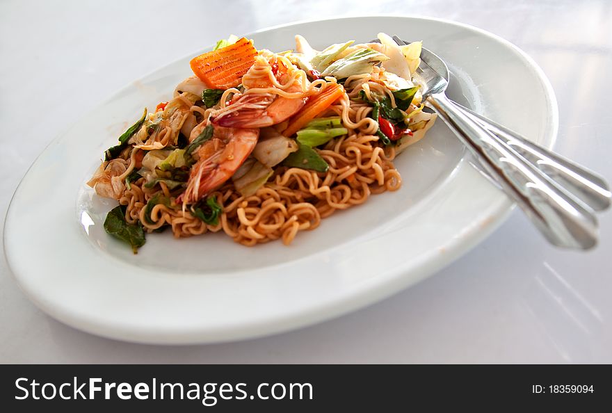 Dish of fried noodle with shrimp