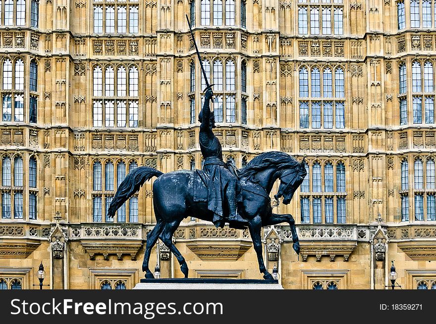 Statue of Richard Lion Heart, House of Parliament, London, UK