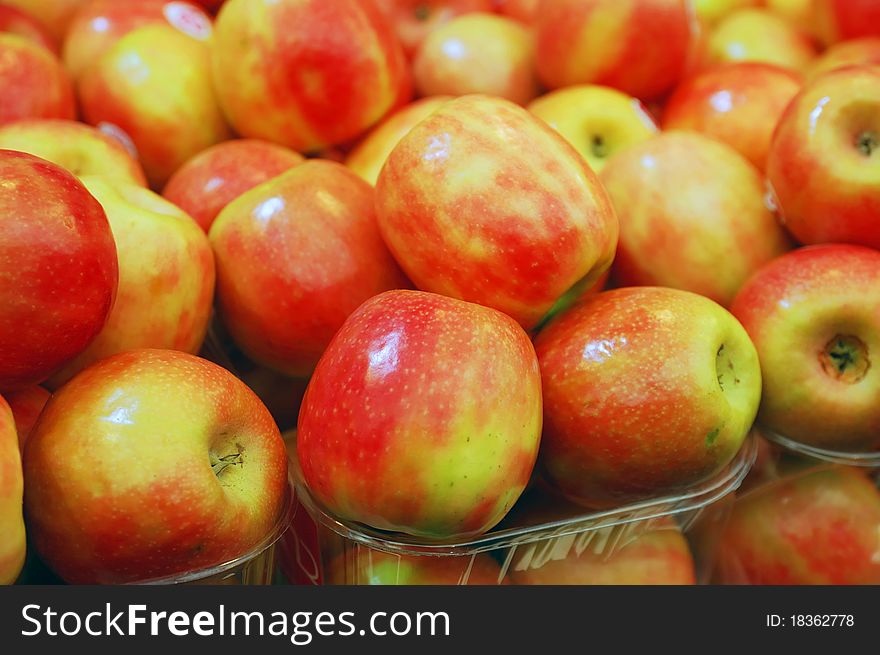 Close up of apples on market stand