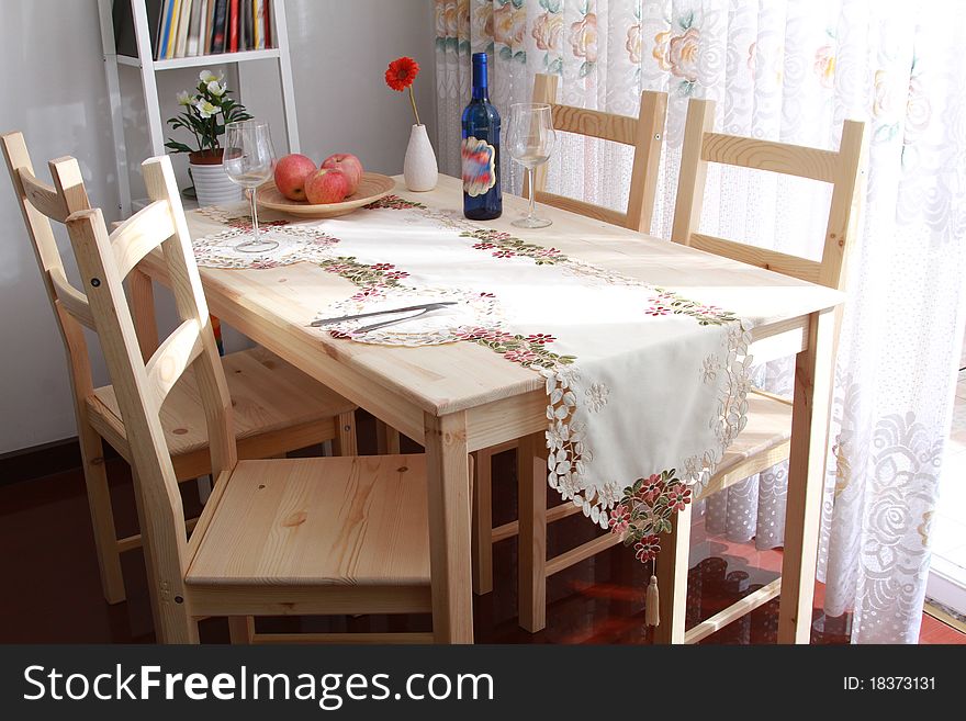 Elegance Dining table in home.