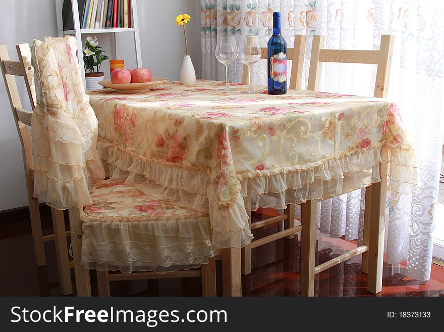 Elegance Dining table in home.