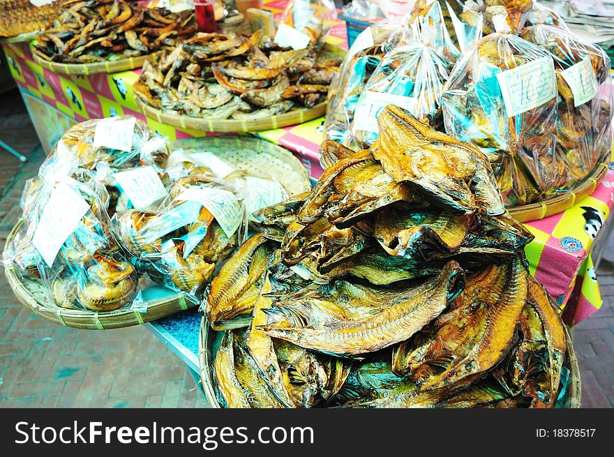 Grill fish selling at the market