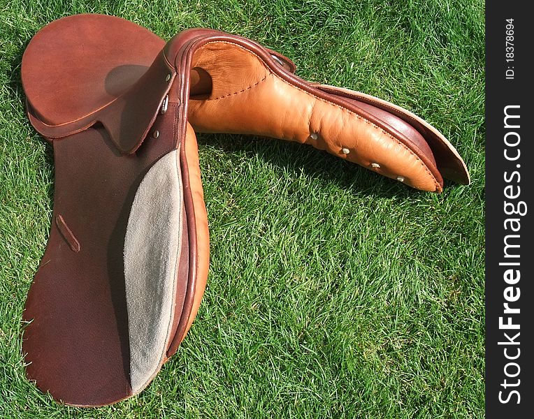 New English leather horse saddle made in Argentina. New English leather horse saddle made in Argentina