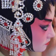 A Chinese Opera Actress Is Painting Her Face Royalty Free Stock Photo