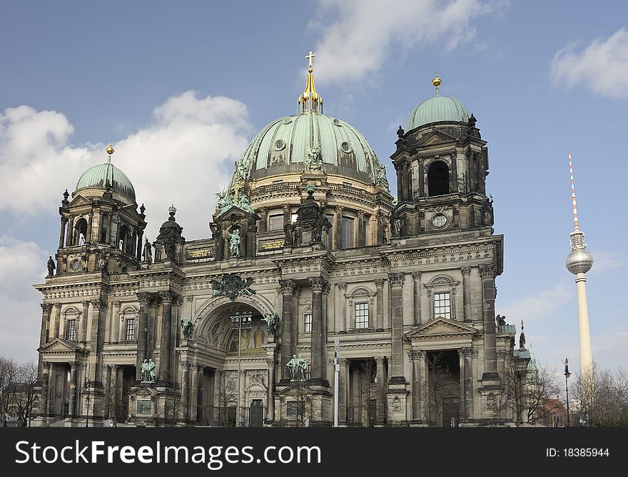 Built in the late 19th century, the Protestant cathedral is a famous historic landmark in the city center of the German capital. Built in the late 19th century, the Protestant cathedral is a famous historic landmark in the city center of the German capital.