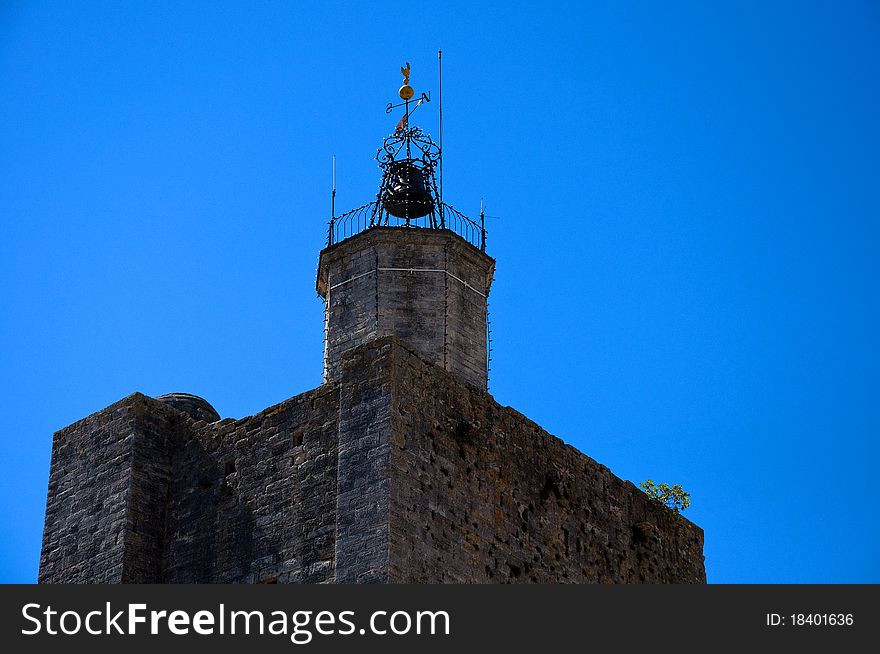 At the inside of the boundary walls,rises an octagonal bell tower. At the inside of the boundary walls,rises an octagonal bell tower