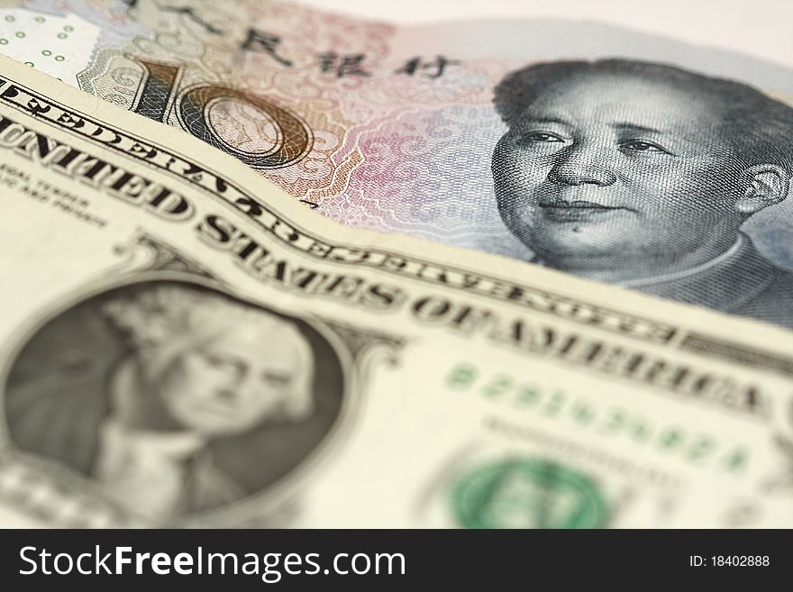 Currency wars: The American dollar against the Chinese yuan