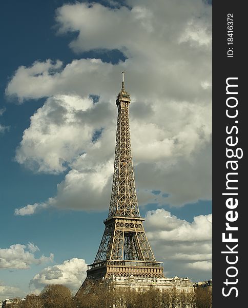 Eiffel Tower In  A Sunny Afternoon