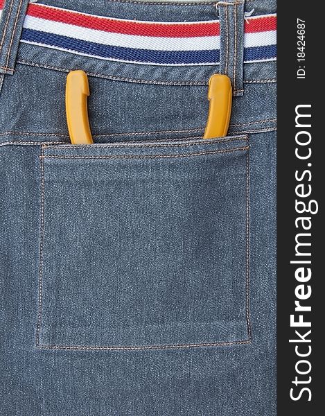 Nipper put in back pocket view of jeans