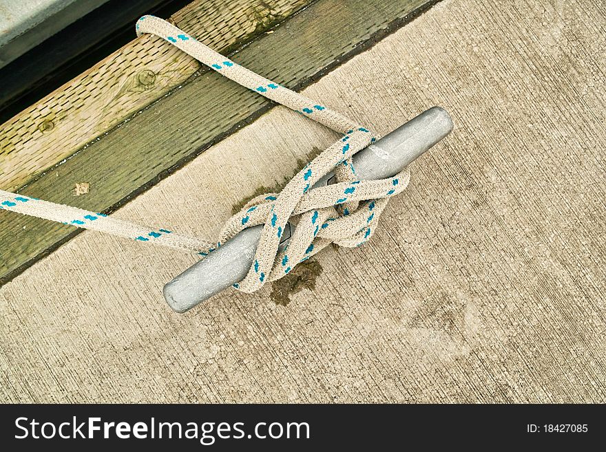 Rope tied in cleat hitch