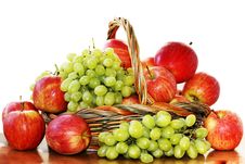 Red Apples And Grapes Stock Photography Red Apples And Grapes Stock Photography