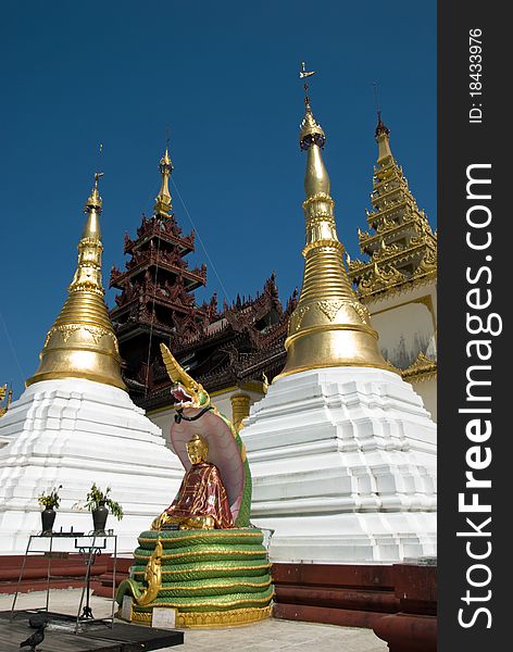 Shwedagon Pagoda in Yangon,Myanmar