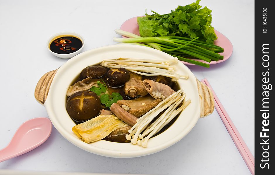 Buk Kut Teh, Pork Rib Soup with 15 Chinese Herbs