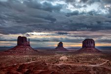 Monument Valley Cloudy Sunrise Stock Photography Monument Valley Cloudy Sunrise Stock Photography