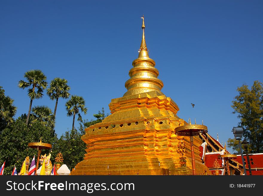 The pagoda of Wat Prathat Sri Jom Tong, Chiangmai, Thailand. The pagoda of Wat Prathat Sri Jom Tong, Chiangmai, Thailand