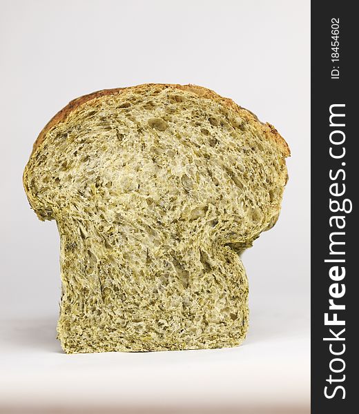 Cut spinach bread front view