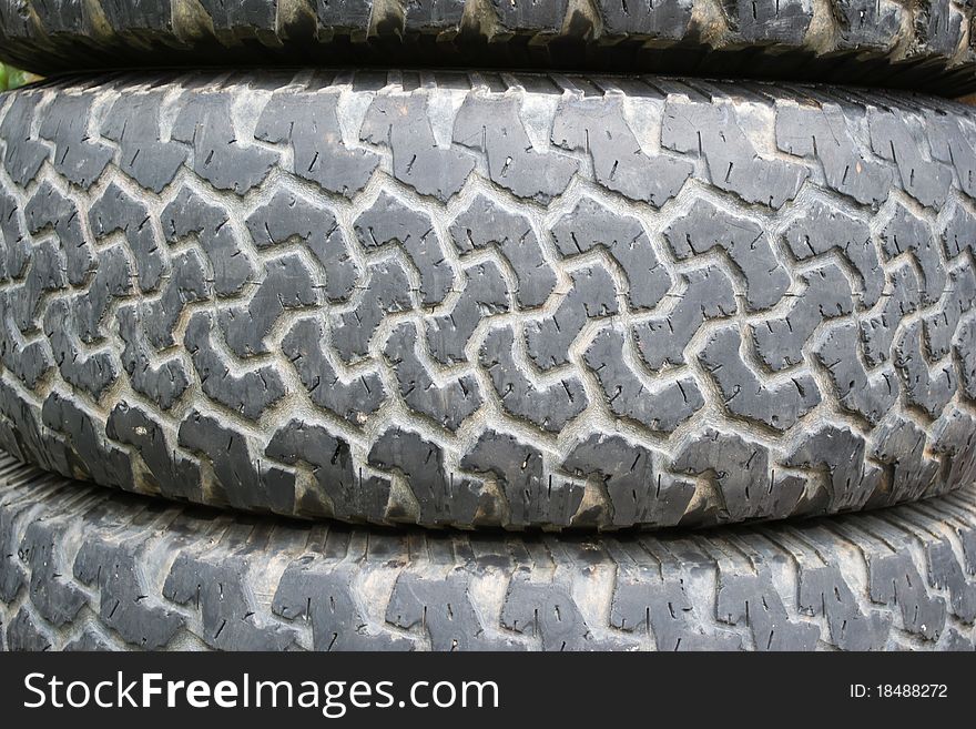 Tires with evidence from the use of obsolete and hard to use.