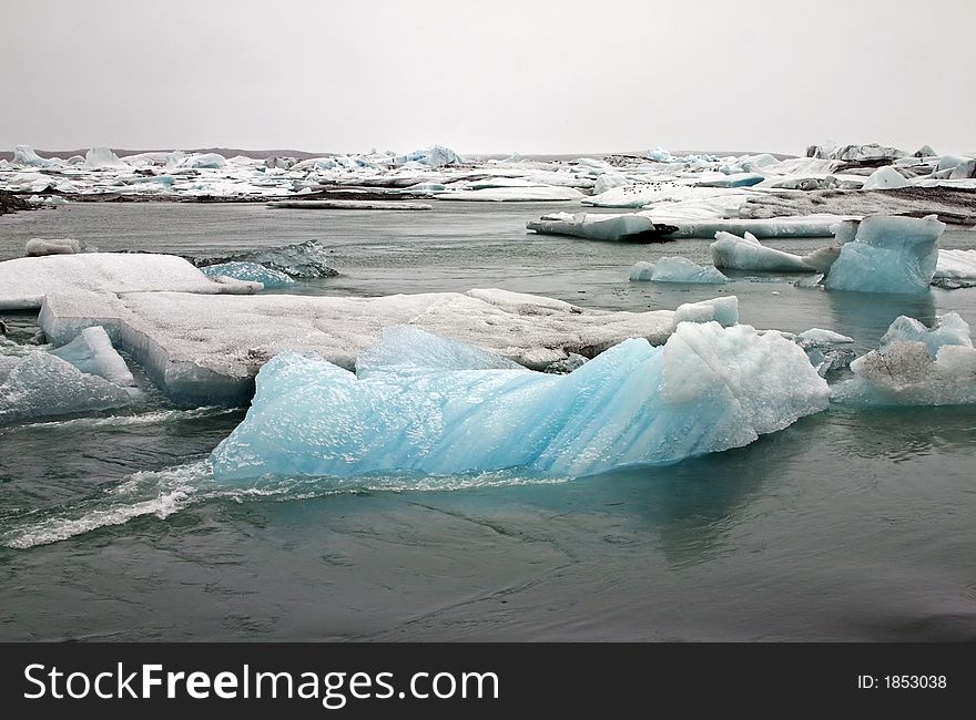 Jokulsarlon Lake