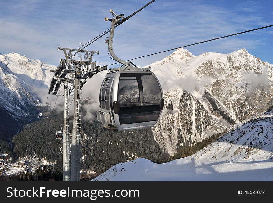 The rope-way lifts skiers on height of 2270 m. Its throughput of 2400 persons at an o'clock., time in a way of 6 minutes. The rope-way lifts skiers on height of 2270 m. Its throughput of 2400 persons at an o'clock., time in a way of 6 minutes