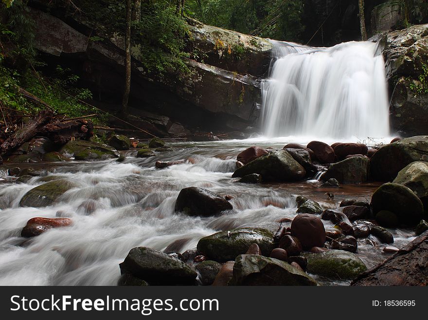 The beautiful Phusoidao Waterfall in Thailand