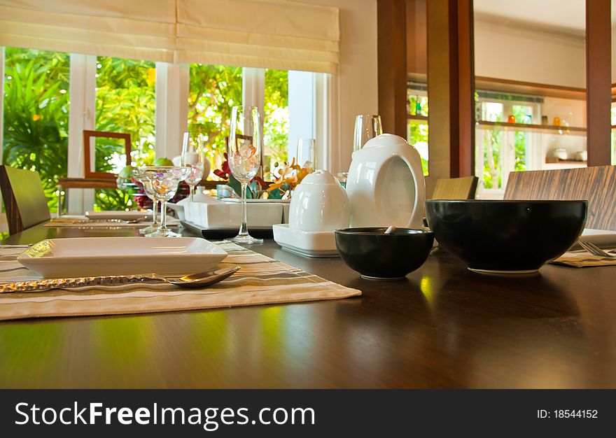 Kitchenware on the table in the kitchen