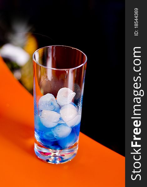 Blue lagoon cocktail preparation process