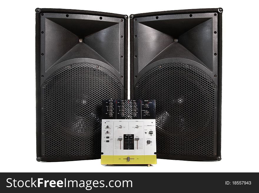 Speakers and professional mixing controller for a disc jockey. Speakers and professional mixing controller for a disc jockey