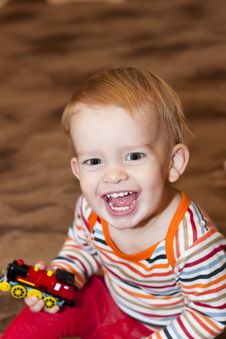 Boy With Toy Royalty Free Stock Photos Boy With Toy Royalty Free Stock Photos