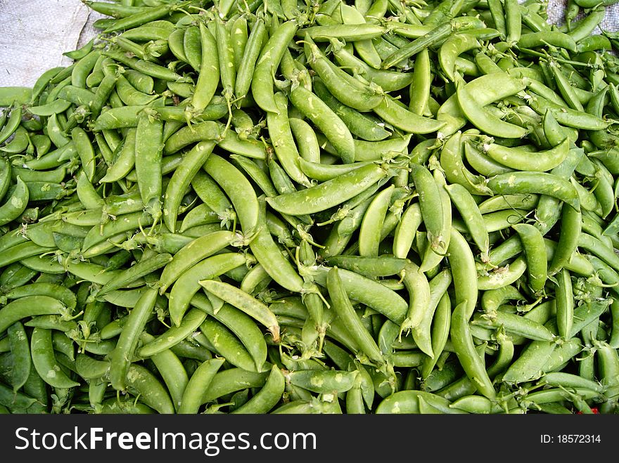 Peas, it is people especially like to eat vegetables one.