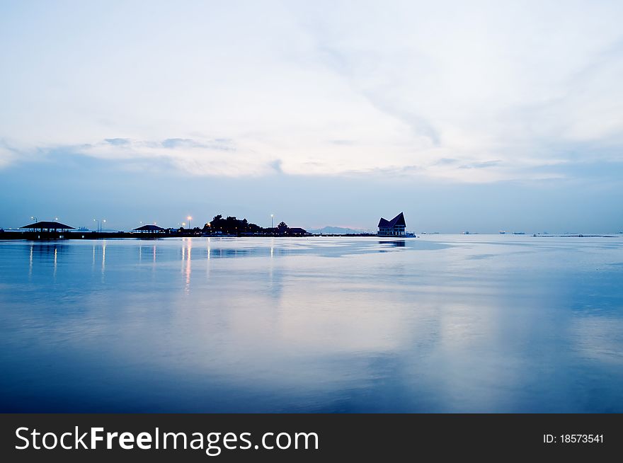 Koh Loi Sri Racha In Evening