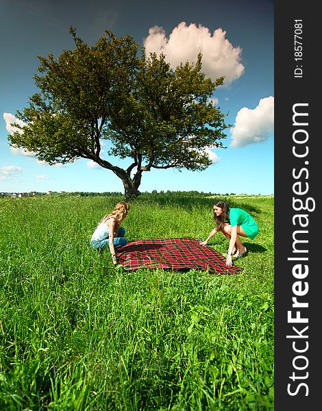 Girlfriends on picnic