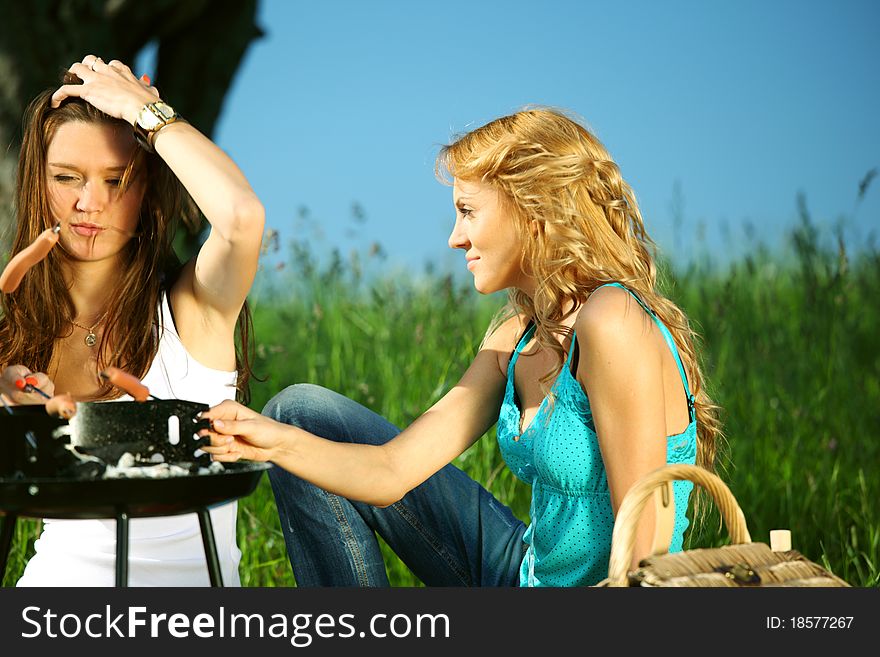 Girlfriends On Picnic