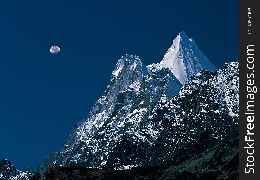 Snow mount in moonlight,view in Tibet. Snow mount in moonlight,view in Tibet