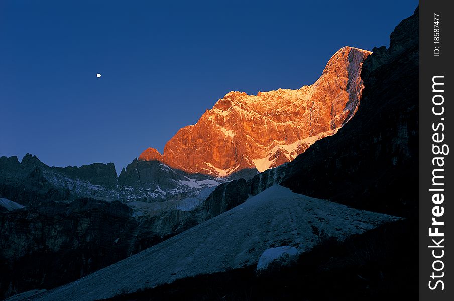 Peak in sunrise, view in Tibet