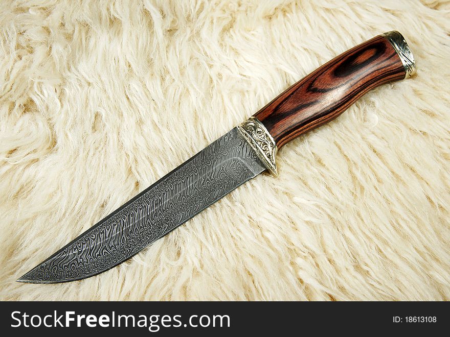 The hunting knife