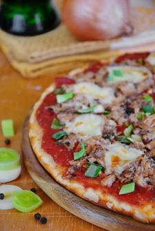 Pizza With Tunny Royalty Free Stock Photography Pizza With Tunny Royalty Free Stock Photography