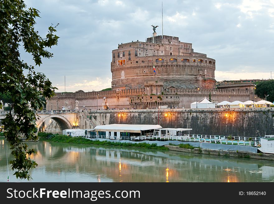 Evening view at the Angelo Castle in Rome, Italy