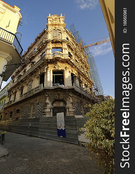 Old Havana Edifice Being Restored