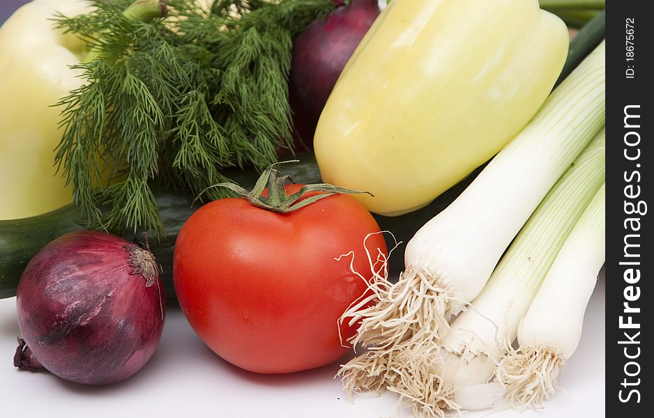 Raw vegetables with tomato, onion, cucumber, pepper and dill