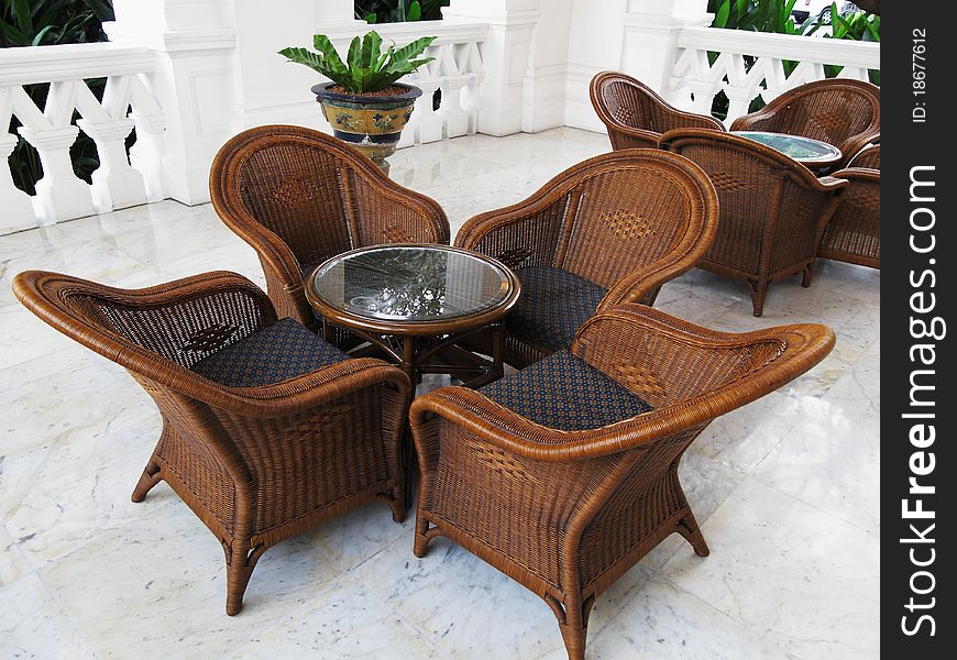 Coffee table and chairs in the tropics