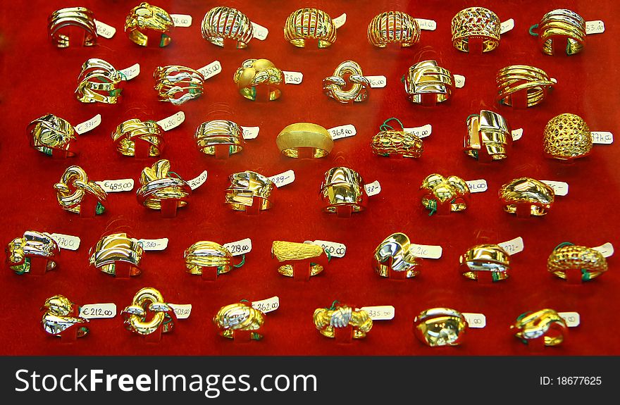 A lot of gold rings and prices. A lot of gold rings and prices