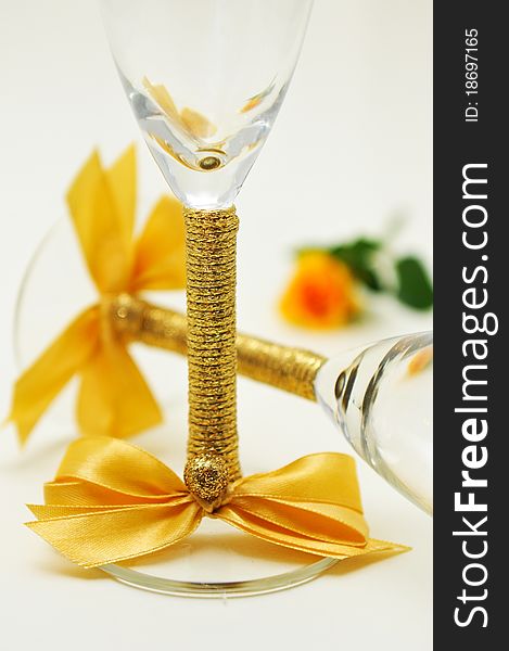 Detail with selective point of focus of wedding champagne glasses