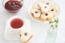 Fruit Tea And Biscuits Royalty Free Stock Photography Fruit Tea And Biscuits Royalty Free Stock Photography