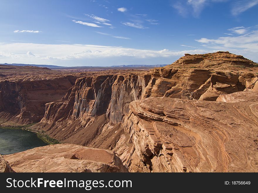 Cliff over the colorado river in the desert of arizona near Page