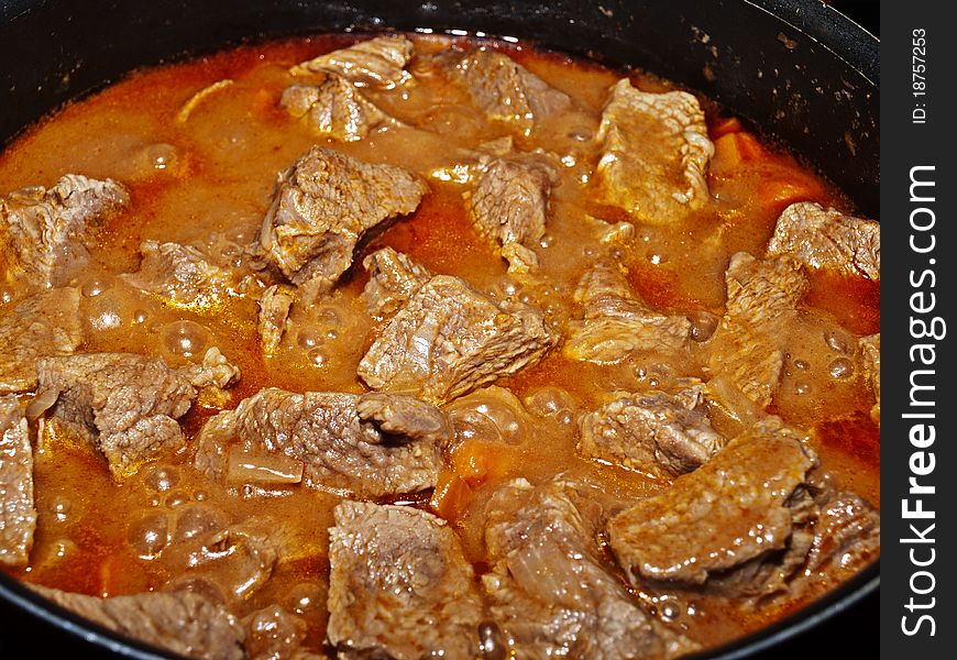 Meat In Tomato Sauce