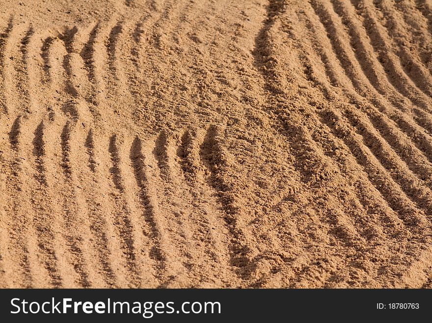 Sand Trap rake pattern in the sand